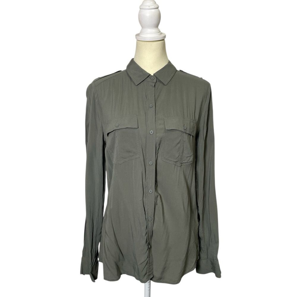 Banana Republic 100% Viscose Army Green Button Front Top Women's Size Medium